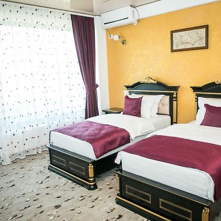 Almar Lake View Boutique H Adults Only Mamaia Ngoại thất bức ảnh