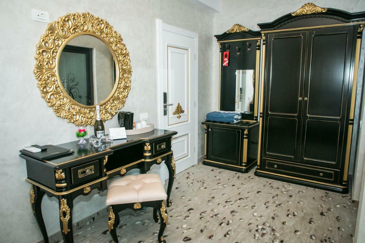 Almar Lake View Boutique H Adults Only Mamaia Ngoại thất bức ảnh